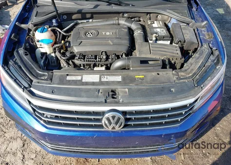 2017 Volkswagen Passat 1.8T R-Line z USA, uszkodzony, nr VIN 1VWDT7A3XHC048994
